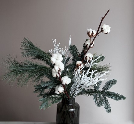 Bouquet of pine needles №9